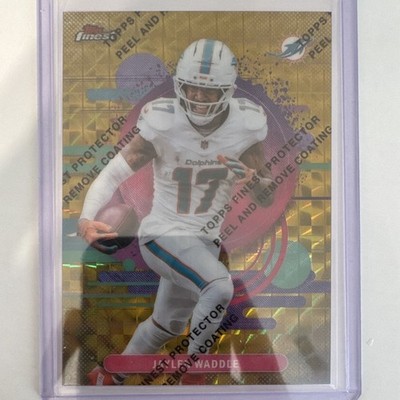 2025 Topps Finest Jaylen Waddle  Performance #171 Refractor Protector 25/25