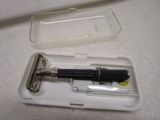 1973 Gillette Adjustable Safety Razor Super-84 Black Beauty with Case