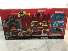 BRAND NEW Micro Machines Raging Inferno City 45806 Playset,