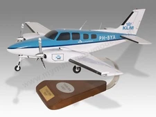 Beechcraft Baron 58 KLM Flight Academy Desk Wood Airplane Model Small Scale 1/32