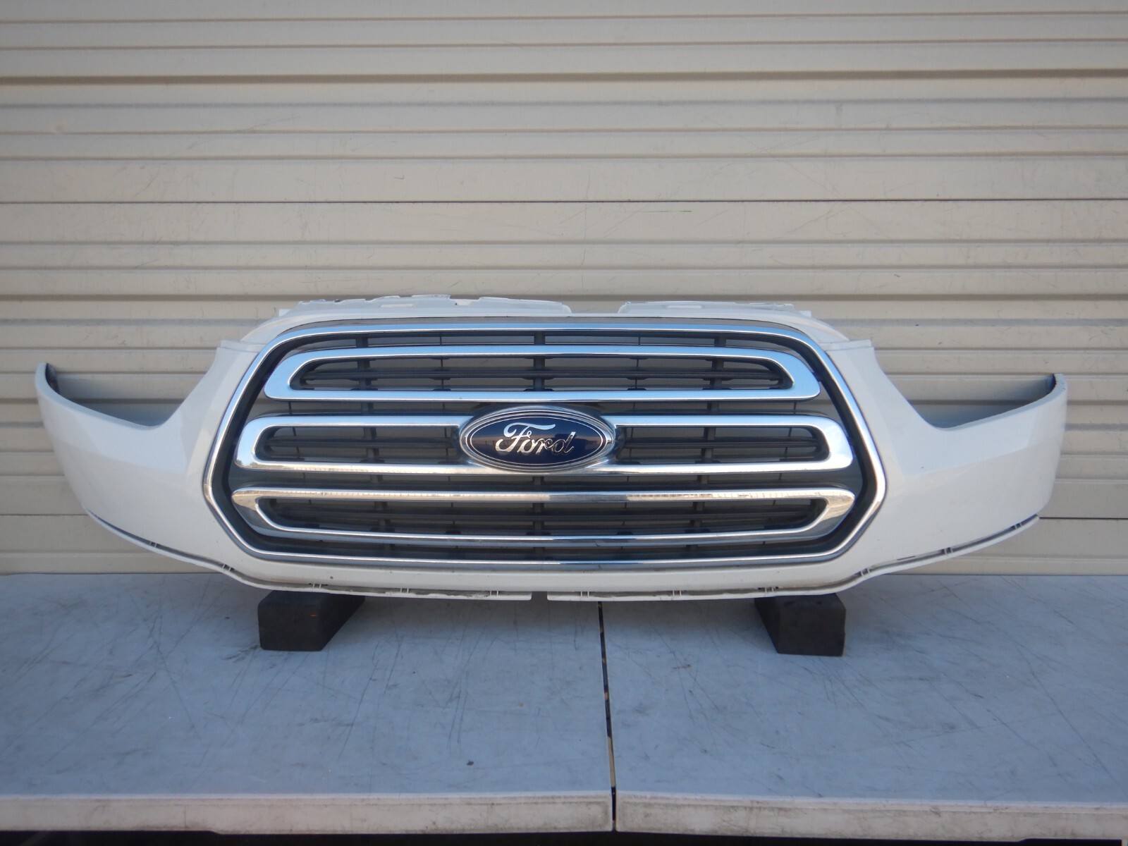 2015-2019 FORD TRANSIT 150 250 350 FRONT BUMPER COVER + GRILL OEM CK41-17B968-B