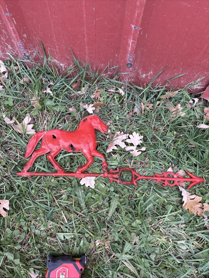 "Flecha de dirección del viento Red Horse vintage de 22"" de largo" Foto 4 de 4