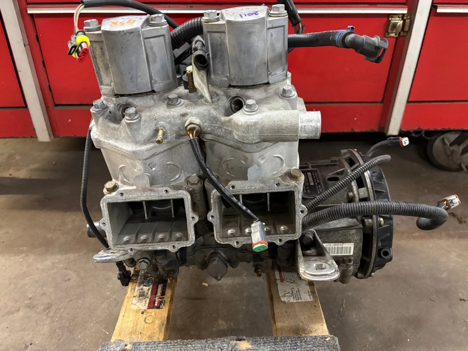 Motor SKI-DOO MXZ X REV XP XS GSX ETEC 600 HO Renegade XRS 2009-2016 Foto 2 de 4