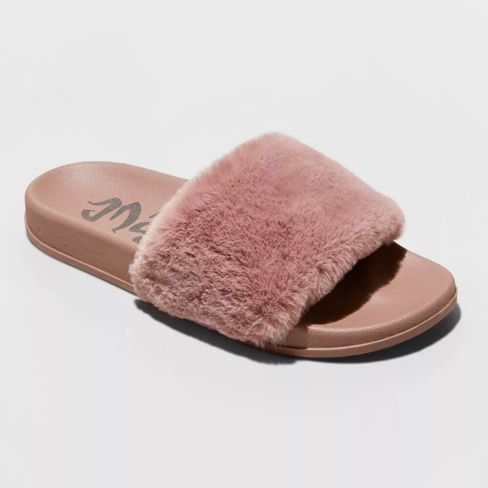 NWT Mad Love Women s Phoebe Faux Fur Slide Sandals PINK MAUVE