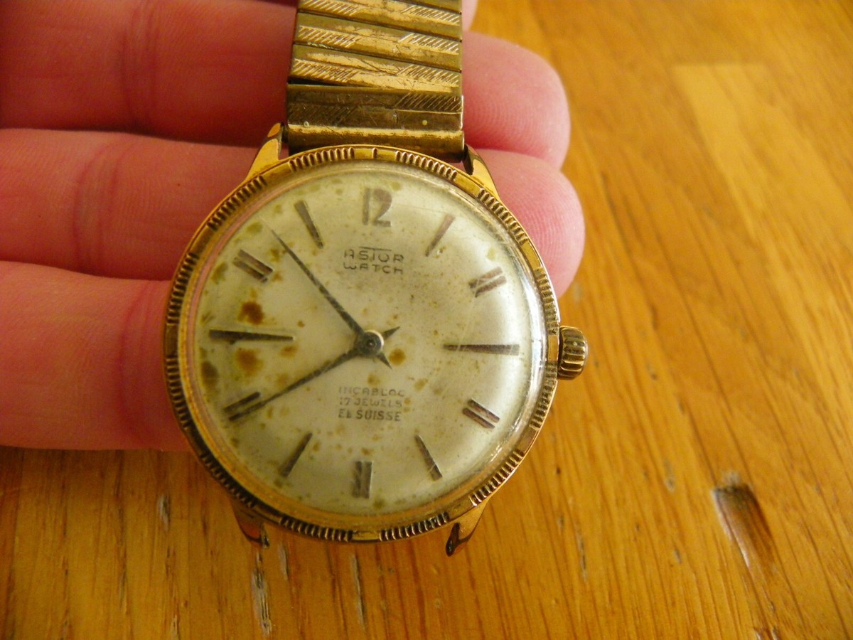 Montre Mécanique Vintage Intra - Avec Réveil Et Calendrier - 17 Rubis Incabloc - Occasion