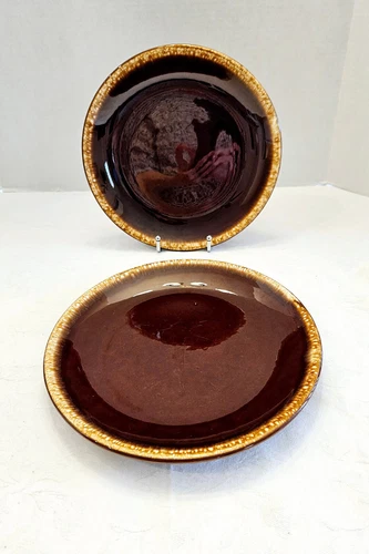 2 VINTAGE NELSON MCCOY BROWN DRIP GLAZE POTTERY USA 10 3/8" DINNER PLATES NICE!