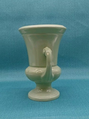 VTG Abingdon U.S.A. Double Handled Green 9" Deco Vase - Picture 3 of 9