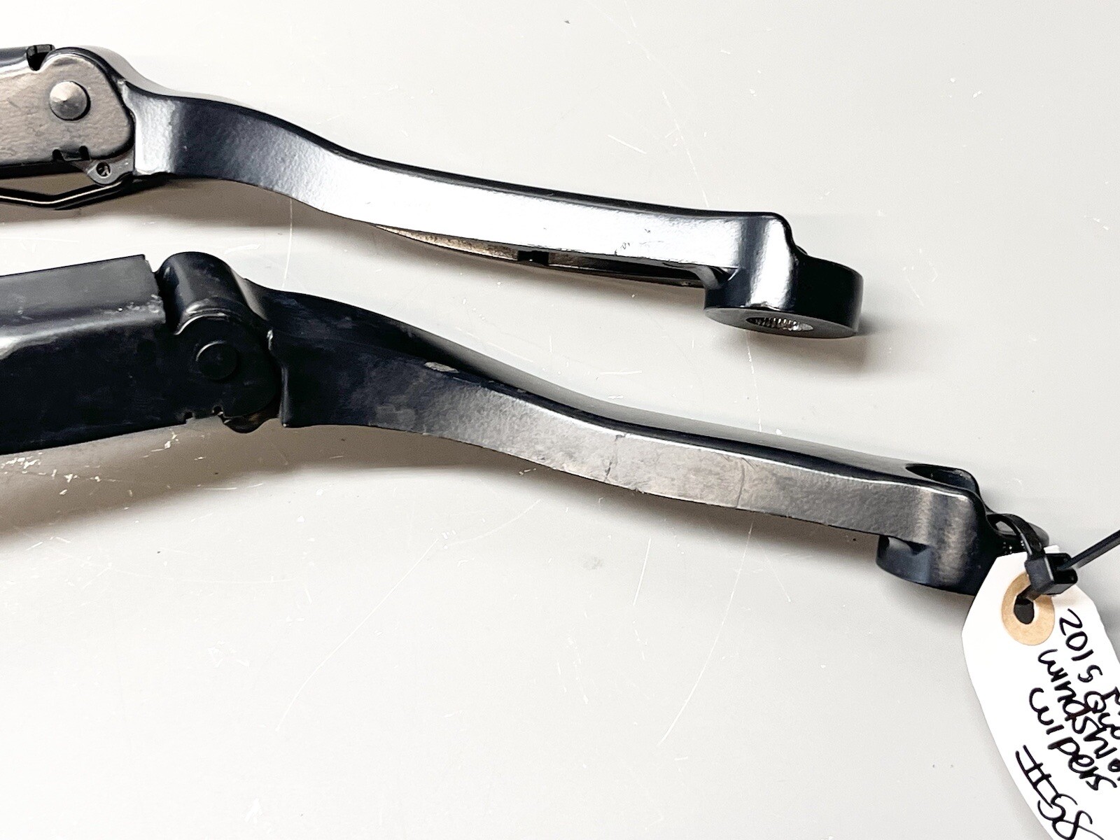 ⭐️2014-2020 MASERATI QUATTROPORTE M156 FRONT WINDSHIELD WIPER ARM SET 670001642