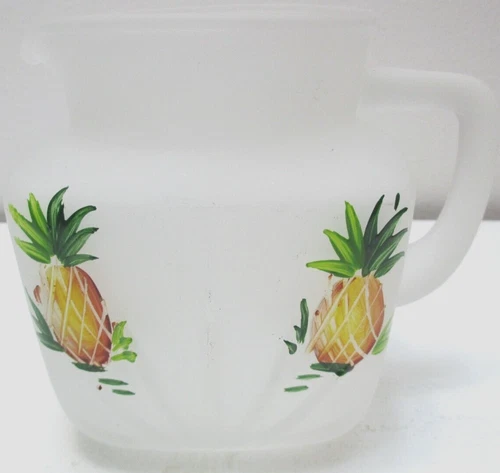 Vintage Federal Glass Pitcher Pineapple Frosted Juice 5 3/4" Tall 4 Cup