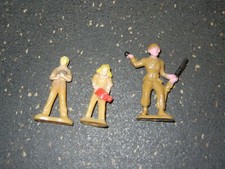 Lot 3 Vintage Plastic Bergen Toy Soldiers Figures