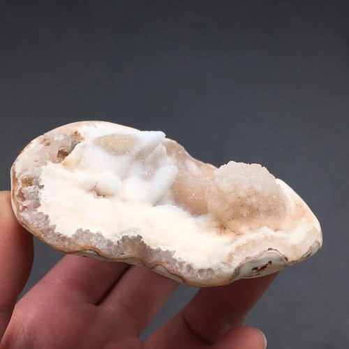 Geoda de ágata brasileña natural cristal cuarzo corazón espécimen Reiki decoración 139 g - Imagen 8 de 13