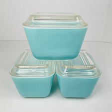 3 Vintage PYREX Turquoise Robin’s Egg 1 ½ Cup Refrigerator Dishes w/ Lids #501