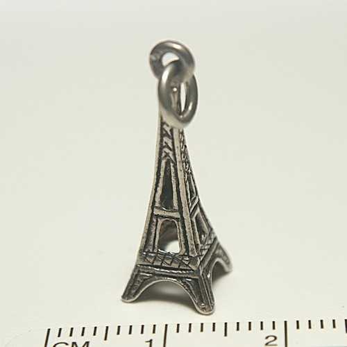 Sterling silver Eiffel tower charm, 22mm, 1.43g with split closure