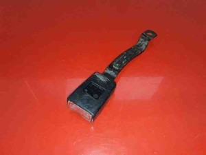 VW POLO 9N Sitzschnalle vorne links 6Q0857755D 1.40 Diesel 55kw 2005 25550629