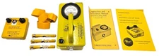 1962 Victoreen Radiological Survey Meter CD-V-715 Geiger Counter Model 1B