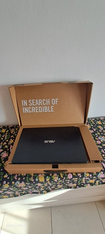 ASUS E510MA- BR 1659WS 15,6" (Intel Celeron N4020, 4GB RAM  114Gb  ) Laptop -... - Immagine 2 di 4