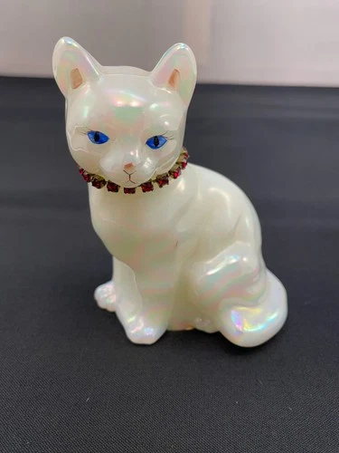 Fenton Signed Glass White Iridescent Cat Figurine Blue Eyes Rhinestone Collar