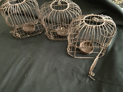 Drei Vogelkäfig Teelicht-/Kerzenhalter aus Metall ~ stehend oder hängend