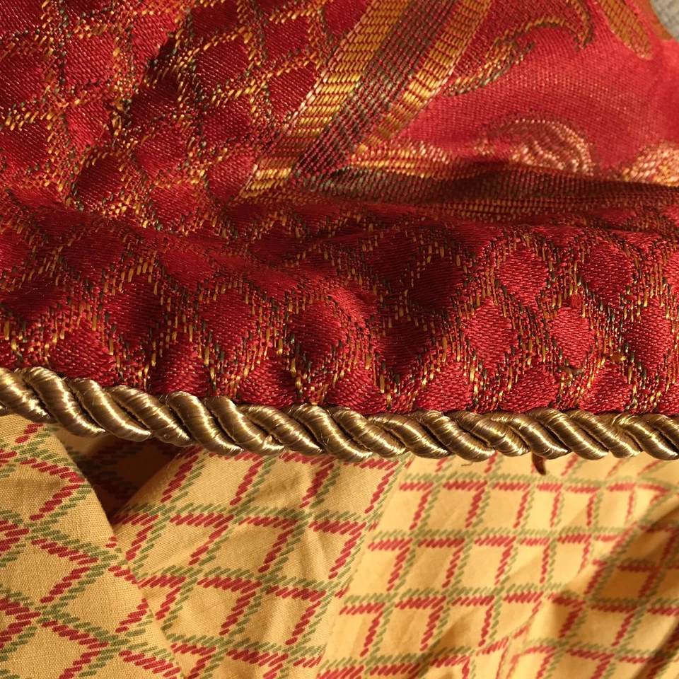 Croscill Pillow Shams King Set of 2 Red Gold Rope Trim Envelope Jacquard Classic - Image 4 of 4