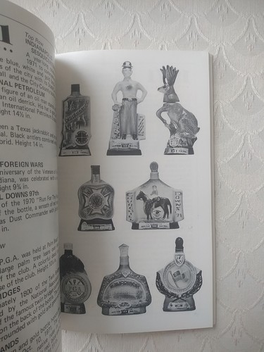 A Guide To Jim Beam Bottles Book Cembura Avery 12th Edition - Picture 6 of 8