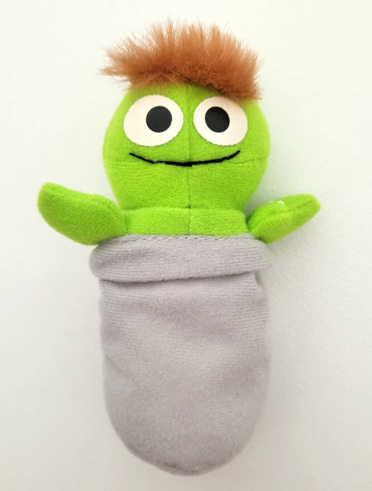 Juguete McDonalds Oscar the Grouch 12 cm Mini Bean Pal Peluche Plaza Sésamo 2002 4,5" Foto 2 de 4