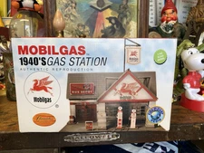 Mobilgas 1940's gas station