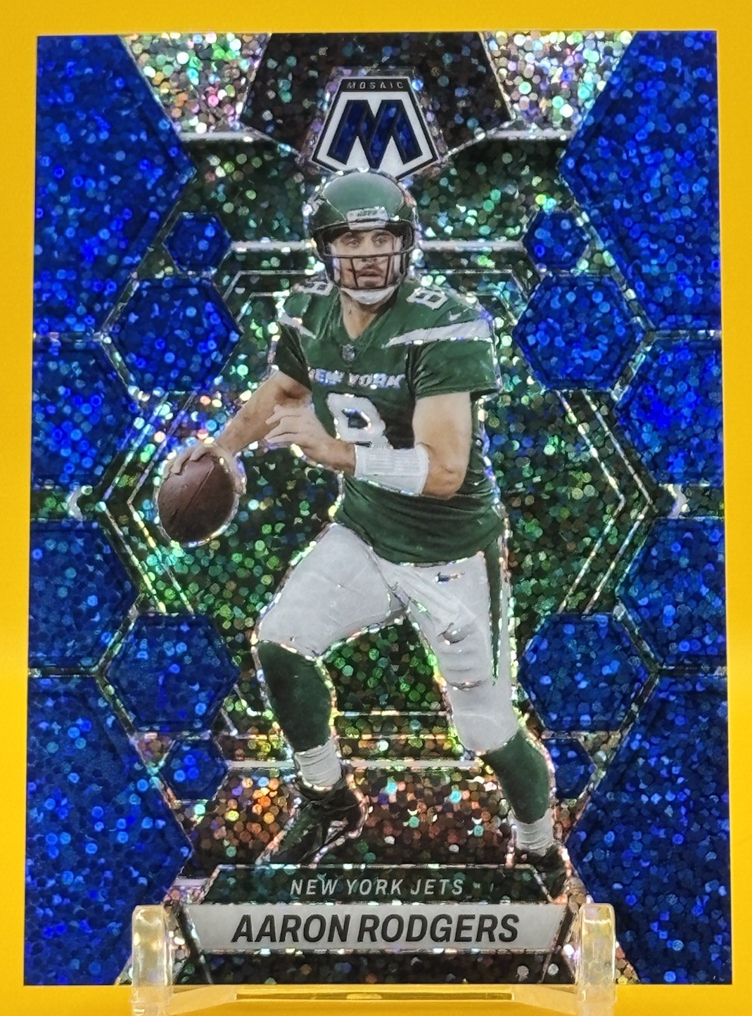 2023 Panini Mosaic - Aaron Rodgers #82 Blue Sparkle Prizm /96