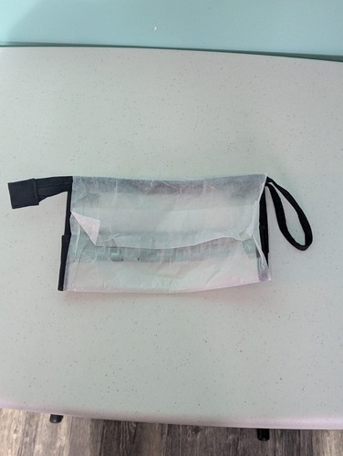 Kendall + Kylie Cosmetic Makeup Bag Clear & Black New - Picture 8 of 8