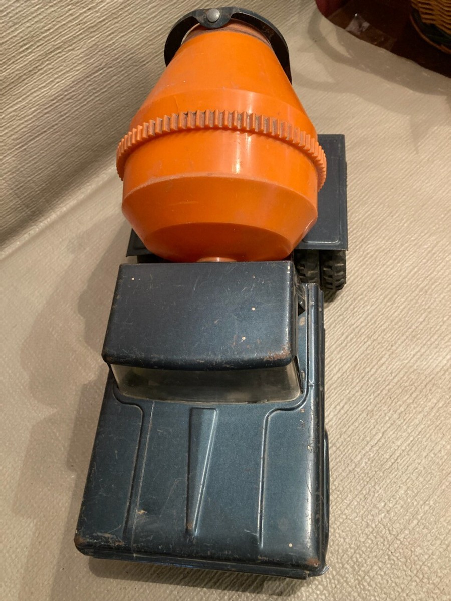 Vintage Structo Cement Mixer Truck - Nice Pressed Steel Toy