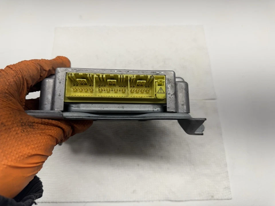 2006 2007 Toyota LAND CRUISER 89170-60280 Sensor Assembly SRS Module 152300-8891 - Image 2 of 4