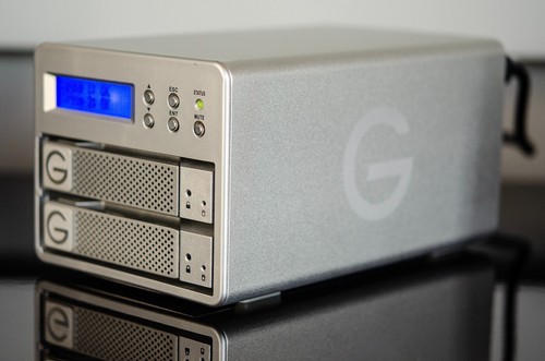 Lot de 3 disques durs - disques externes interchangeables à chaud 1 To G-Technology G Safe Raid-1 - Photo 6/9