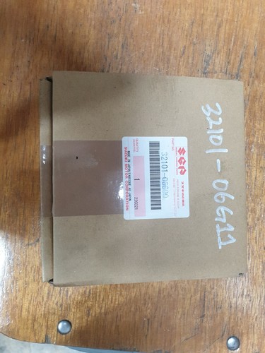 Suzuki oem 2003 DL1000 stator coil 32101-06g11 - 第 3/8 張圖片