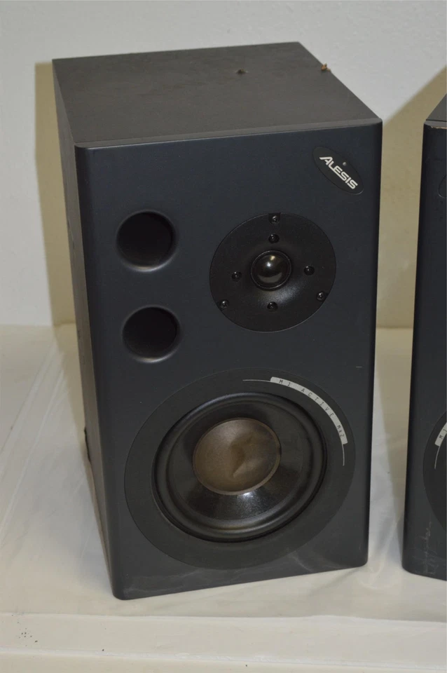 *TC* ALESIS M1 ACTIVE MK2 REFERENCE MONITOR - LOT OF 2 (JMS98) - Image 2 of 4