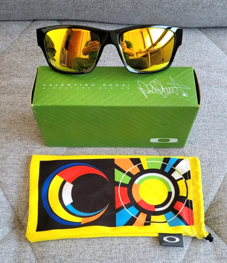 Oakley jupiter hotsell squared valentino rossi