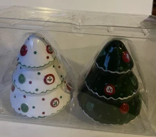 VINTAGE CHRISTMAS TREE SALT AND PEPPER SHAKERS HOLIDAY TABLE DECOR, Preowned,