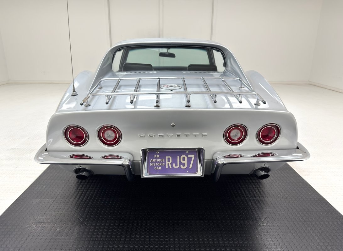 1969 Cortez Silver Chevrolet Corvette   | C3 Corvette Photo 7