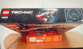 LEGO Technic 42000 Formula 1 Race Car And LEGO Power Function Set (8293)