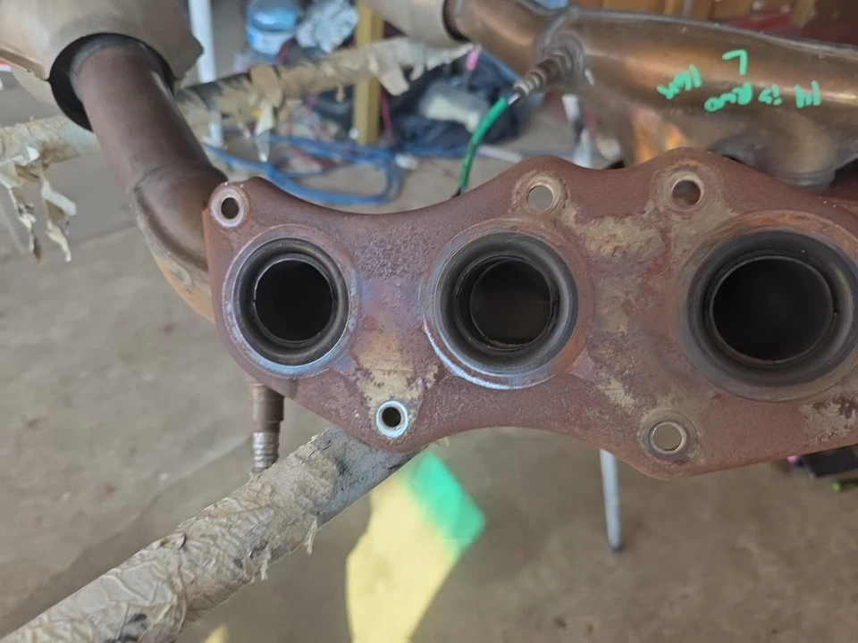 Colector convertidor catalítico Lexus IS 250 2014-16 tracción trasera obtener antes de que se vayan Foto 2 de 4