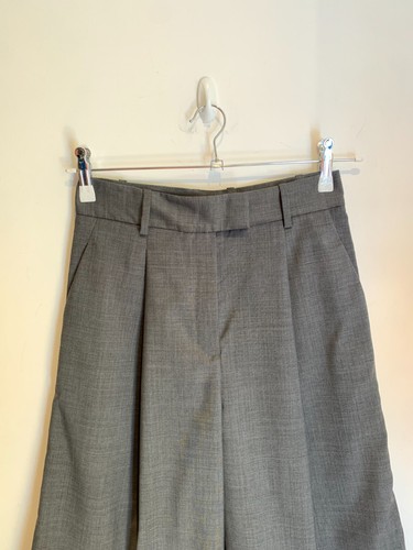 Massimo Dutti Culottes bermuda shorts UK 8 10 US4 wide pleat grey wool tailored - Picture 2 of 9