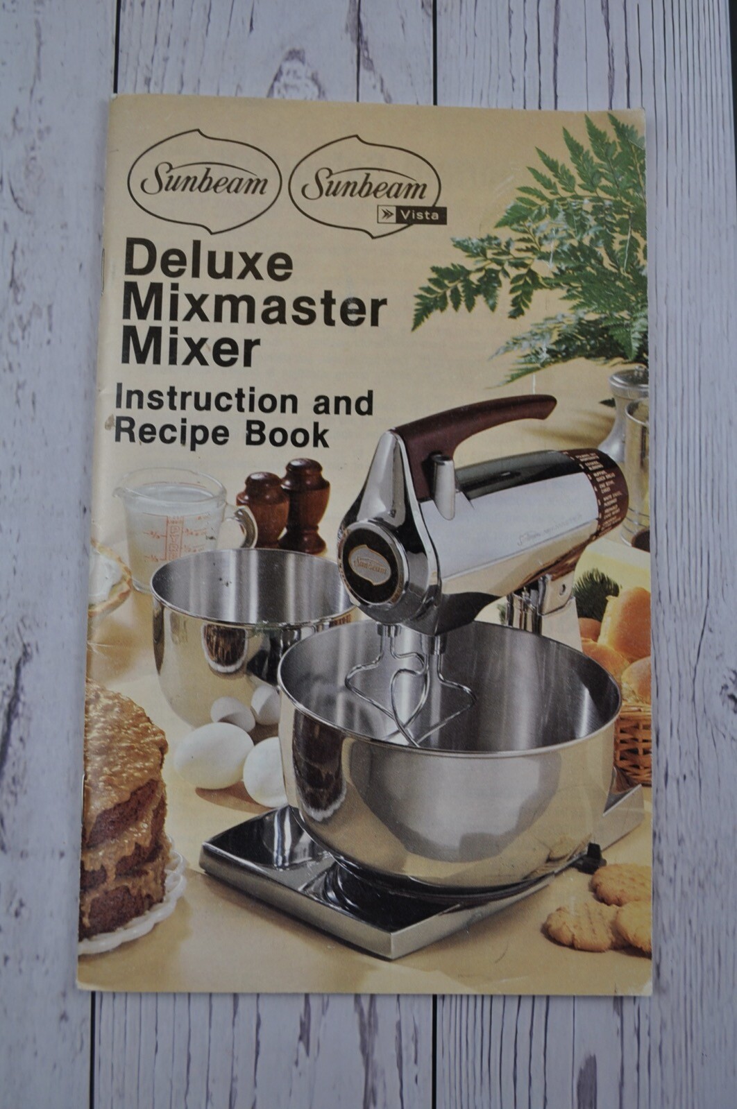 Vintage Sunbeam Deluxe Mixmaster Food Mixer Recipe Book & Instructions 1979