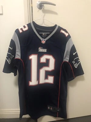 tom brady jersey mens small