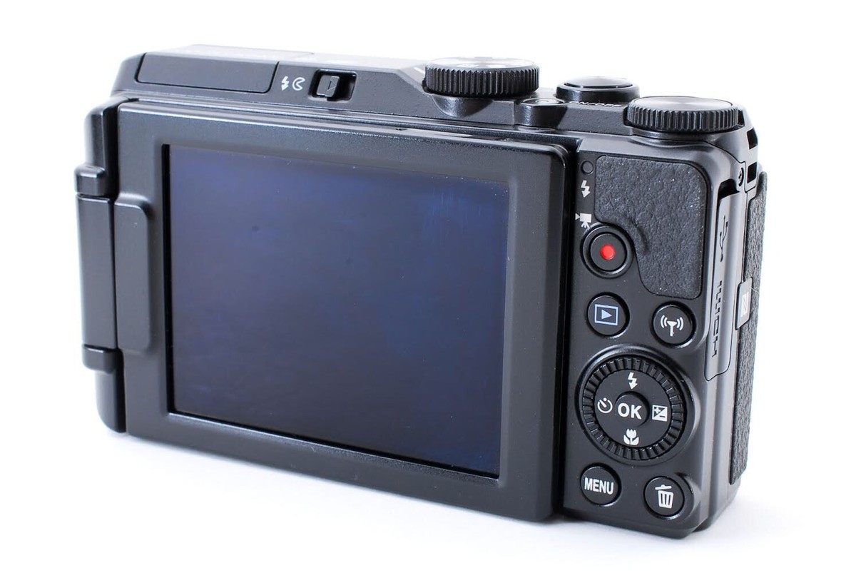 Nikon COOLPIX S9900 Digital Camera W. 30x Zoom Lens 16.5 MP