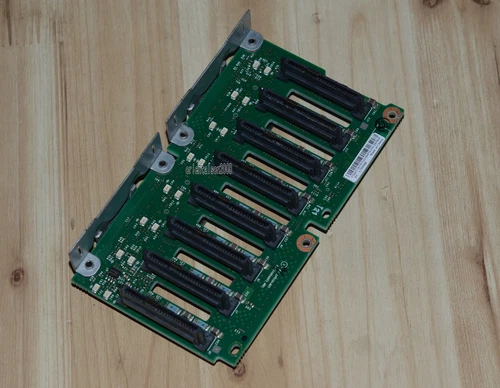 IBM x3650 M3 8x 2.5" SAS / SATA Backplane 69Y0650