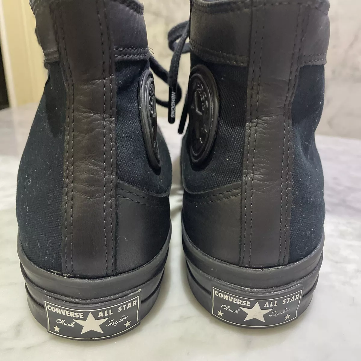 Neighborhood store chuck 70