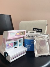 Sanrio Pastel Hello Kitty And  Friends Polaroid 600 Instant Film Camera Bundle