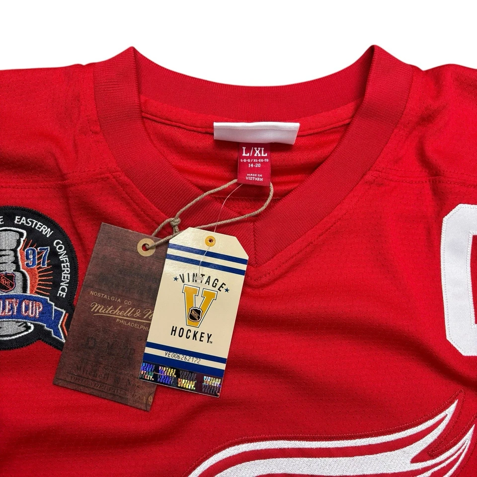 Camiseta deportiva Mitchell & Ness Steve Yzerman Detroit Red Wings '97 Stanley Cup, talla L/XL Foto 4 de 4