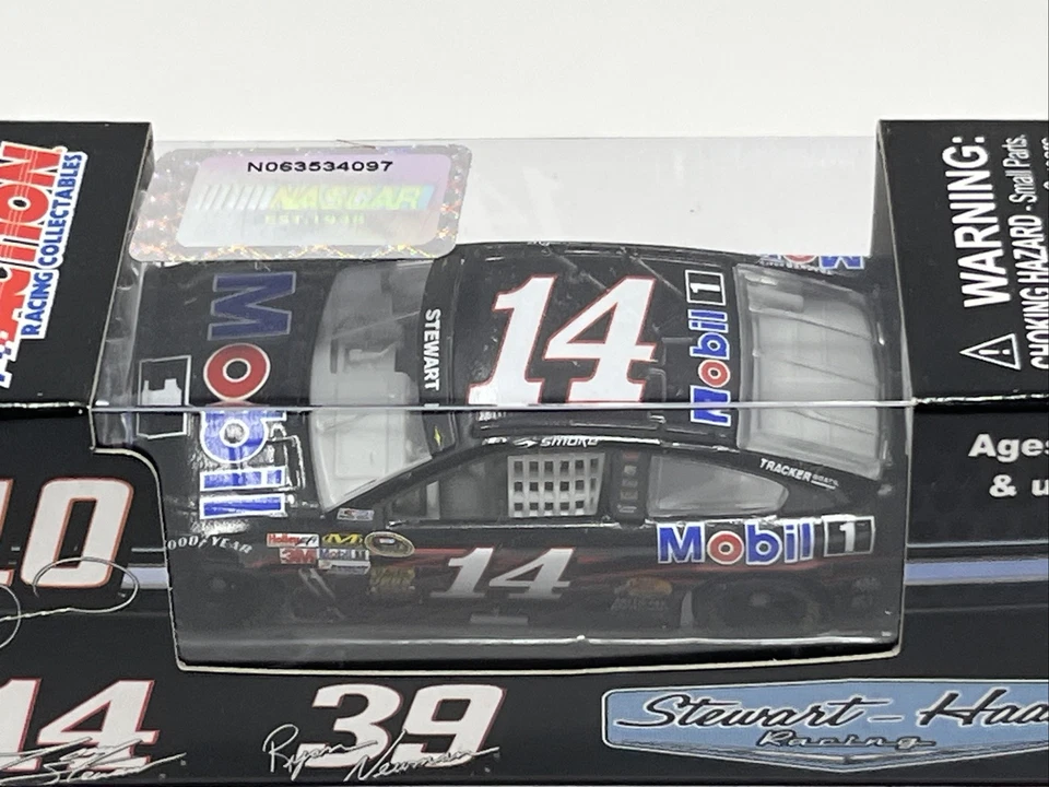 Tony Stewart #14 2013 Mobil 1 черный Chevrolet 1:64 действие NASCAR литой - Изображение 2 из 4