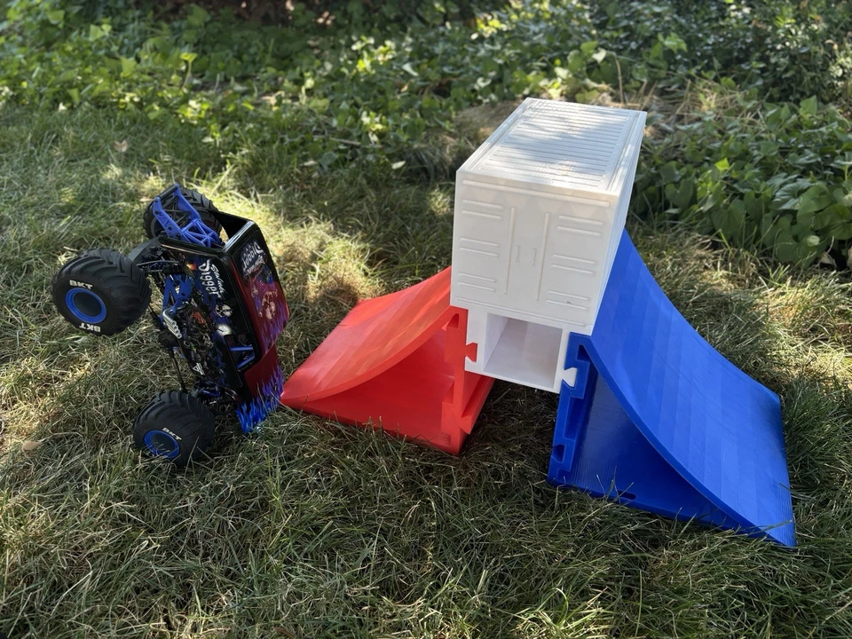 Rc Car Modular Backflip/Ramp - Stunts - Tracks - Lmt Mini - Monster Trucks - Image 2 of 4