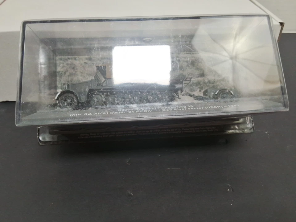 DeAgostini SD Kfz. 7/1 2cm Flakvierling 38 1942 1/72 - Image 2 of 4