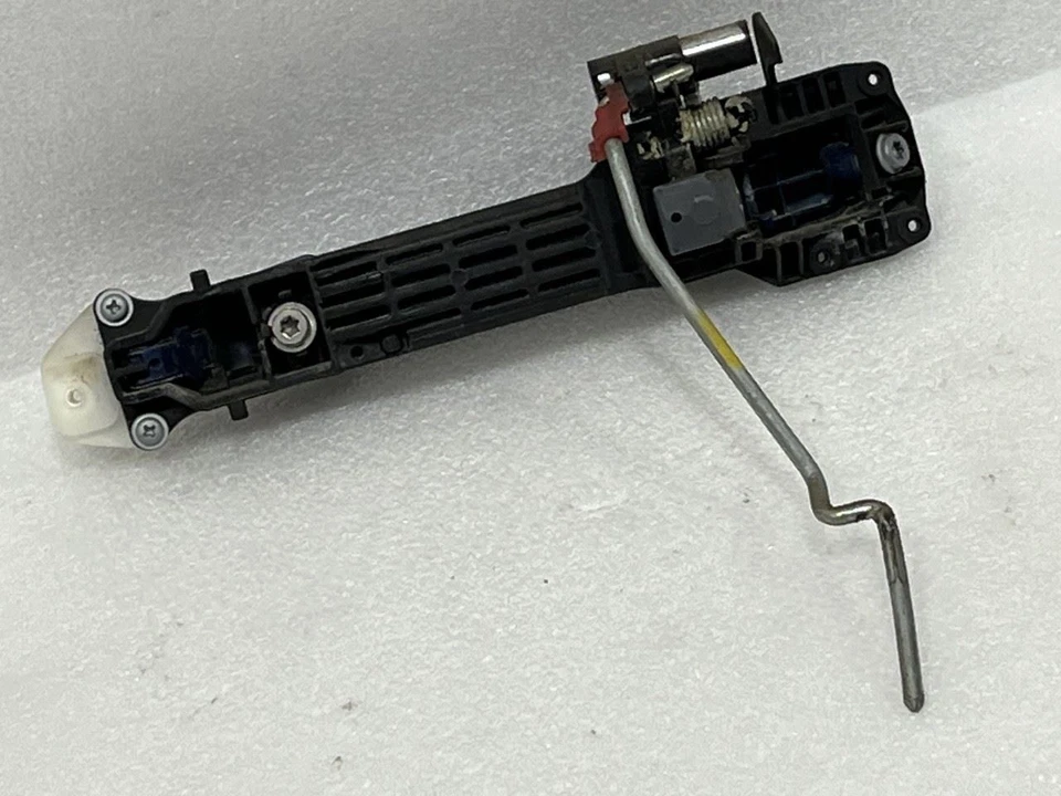 2008 TOYOTA PRIUS RIGHT PASSENGER FRONT DOOR HANDLE EXTERIOR SPECTRA BLUE 8M6 - Image 2 of 2